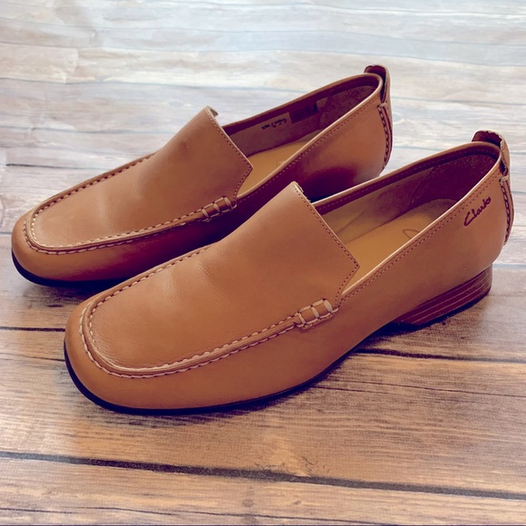 Clarks Shoes - Clarks NWOB Carmel Leather Loafers - Stylish and Comfortable